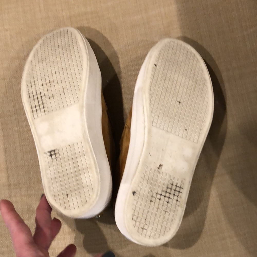 Steve Madden faux suede slip on sneakers - Picture 2 of 7